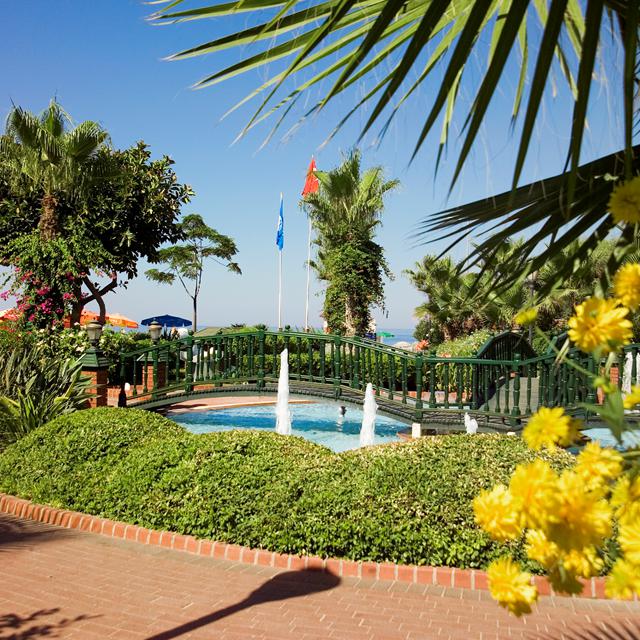 hotel-riviera