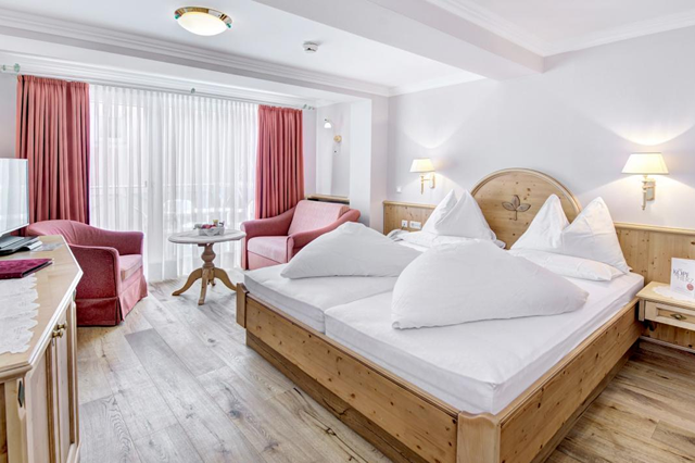 Wintersport 4* Saalbach - Skicircus Saalbach-Hinterglemm-Leogang-Fieberbrunn € 1104,- 【met skipas】
