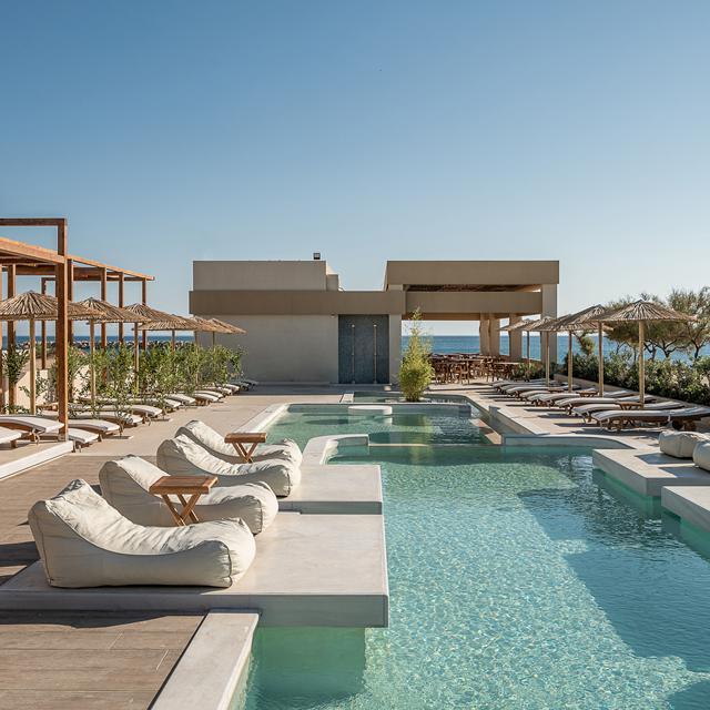 avra-imperial-hotel