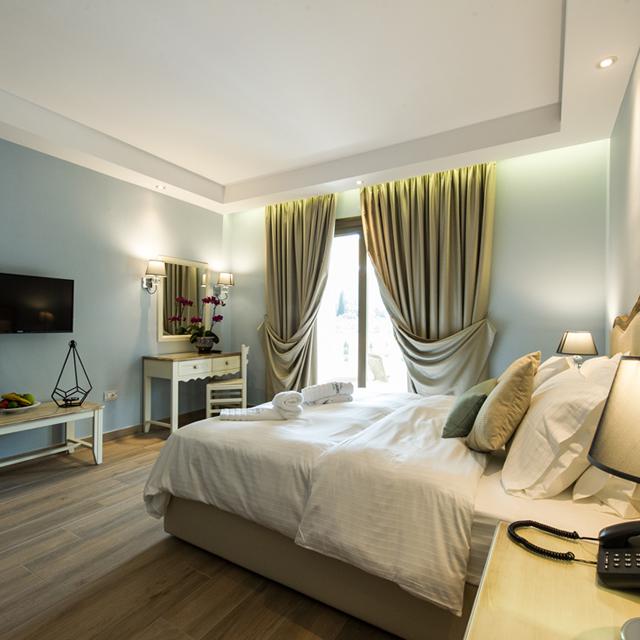adams-hotel
