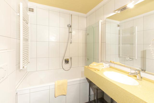Sneeuwzeker 3* Sölden € 918,- 【wellness, wifi, parkeerplaats, restaurant(s), sauna】