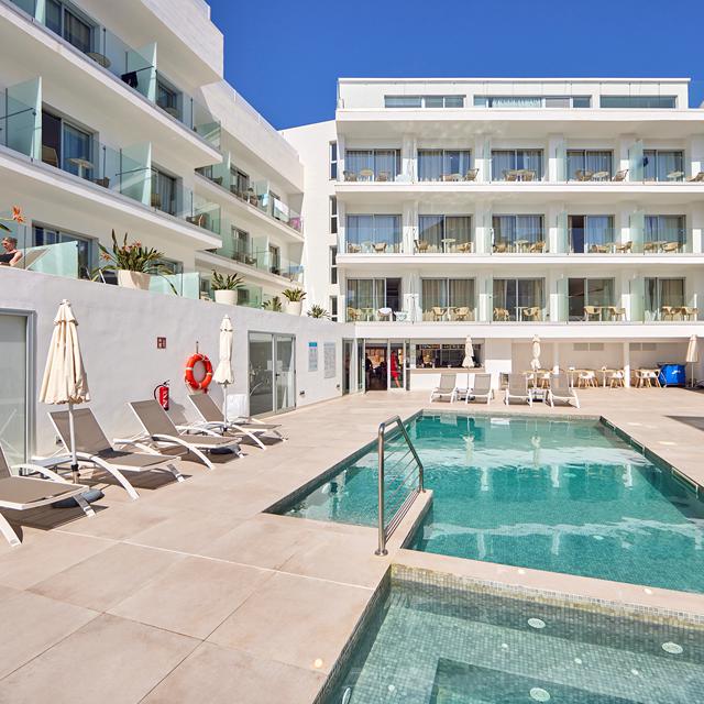 hotel-ilusion-moreyo-adults-only