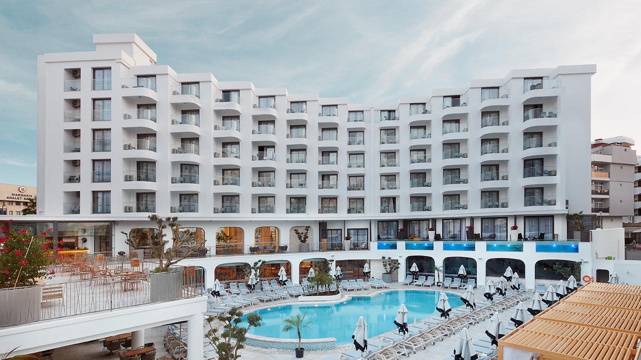 Hotel Lalila Blue Suites