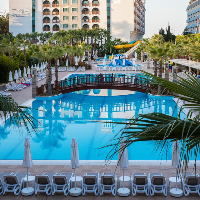 hotel-dizalya-palm-garden