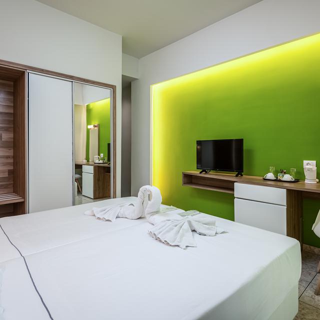 hotel-olympia-adults-only