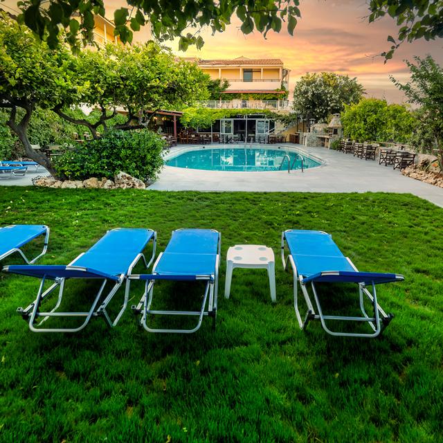 hotel-roxani