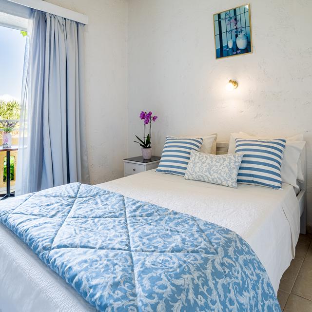 hotel-roxani