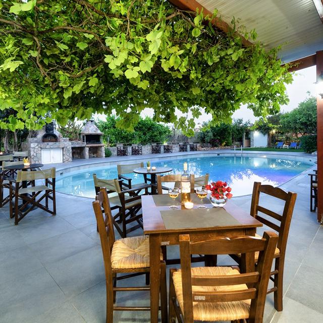 hotel-roxani