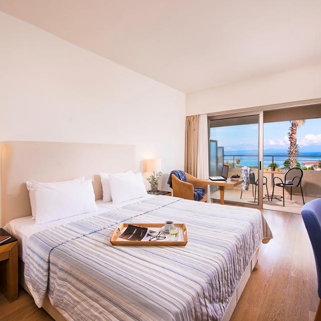 hotel-kassandra-palace-seaside-resort