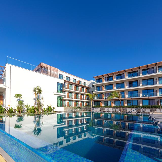 sentido-galomar-adults-only