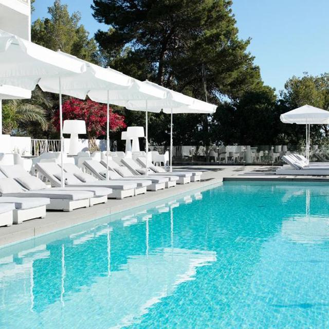 hotel-grupotel-ibiza-beach-resort-adults-only