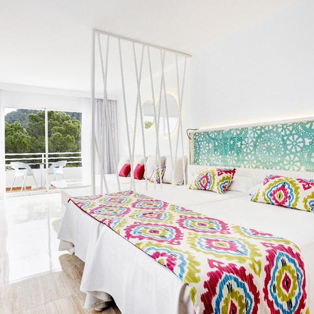 hotel-grupotel-ibiza-beach-resort-adults-only