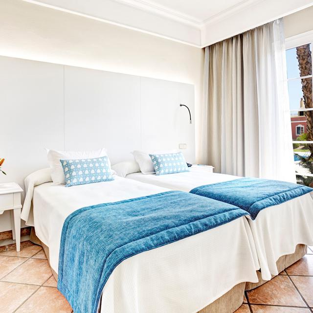 aparthotel-grupotel-playa-club-logies-ontbijt