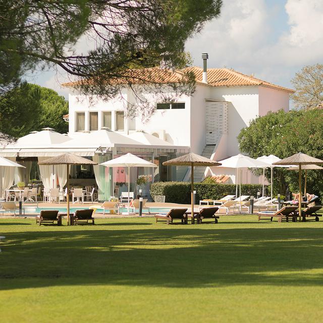 hotel-mandraki-village