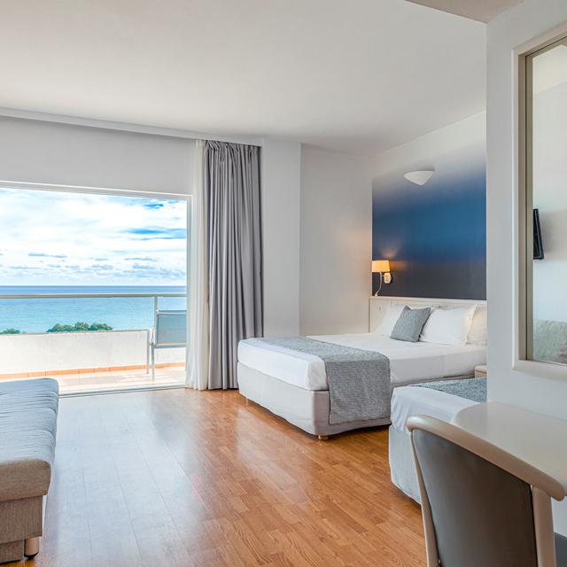 hotel-blue-sea-beach