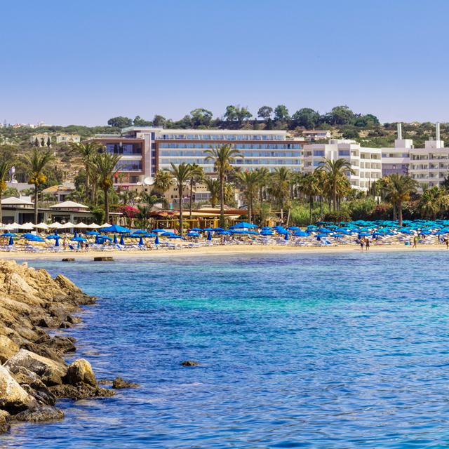 amanti-madefortwo-hotels-adults-only