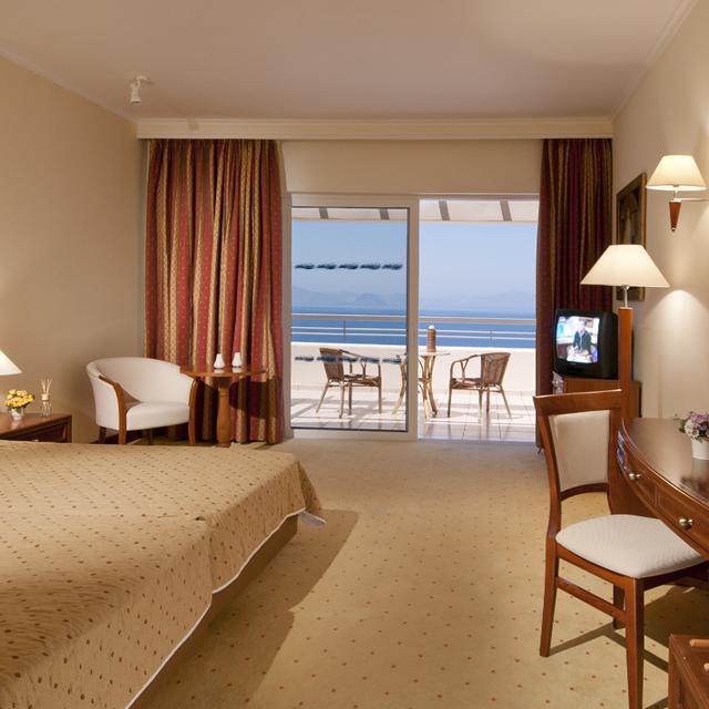 hotel-kipriotis-panorama-suites