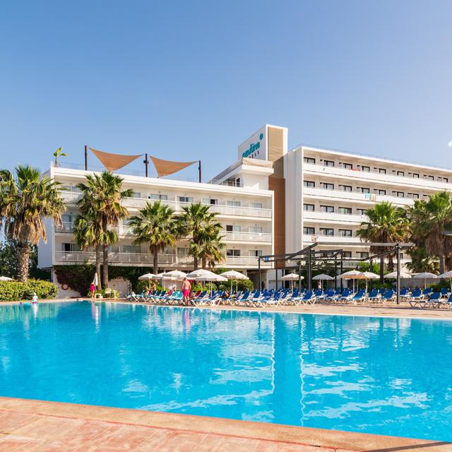 hotel-azuline-bergantin