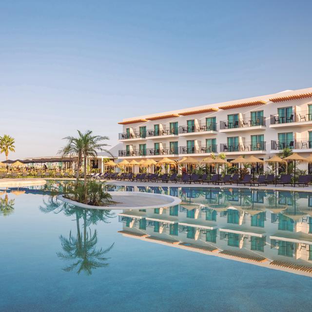 hotel-ap-cabanas-beach-nature-logies-en-ontbijt