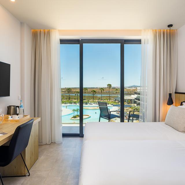 hotel-ap-cabanas-beach-nature-logies-en-ontbijt