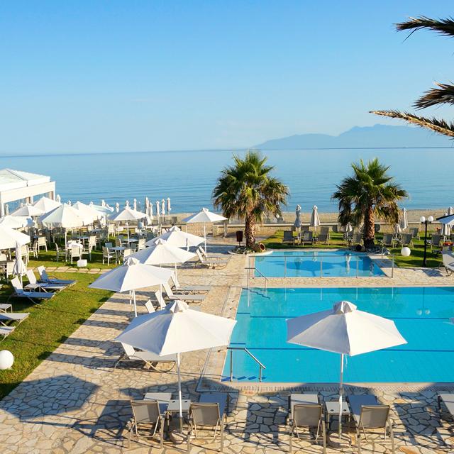aparthotel-acharavi-beach