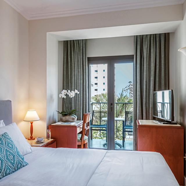 hotel-mitsis-la-vita-beach