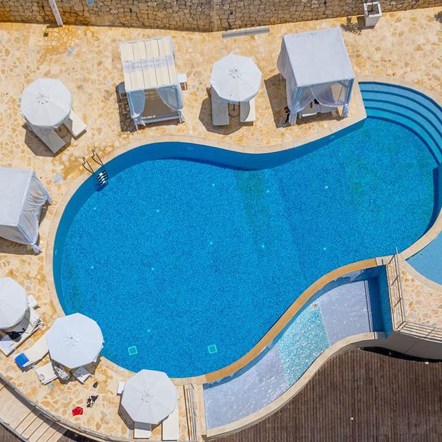 hotel-petani-bay
