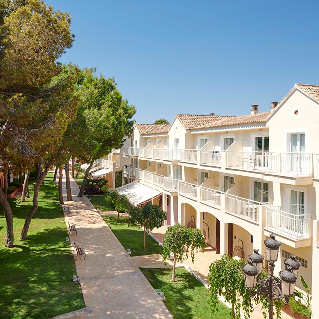 iberostar-waves-club-cala-barca