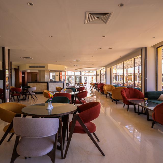 blend-elphistone-resort