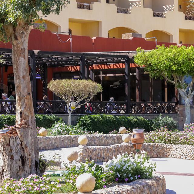 blend-elphistone-resort