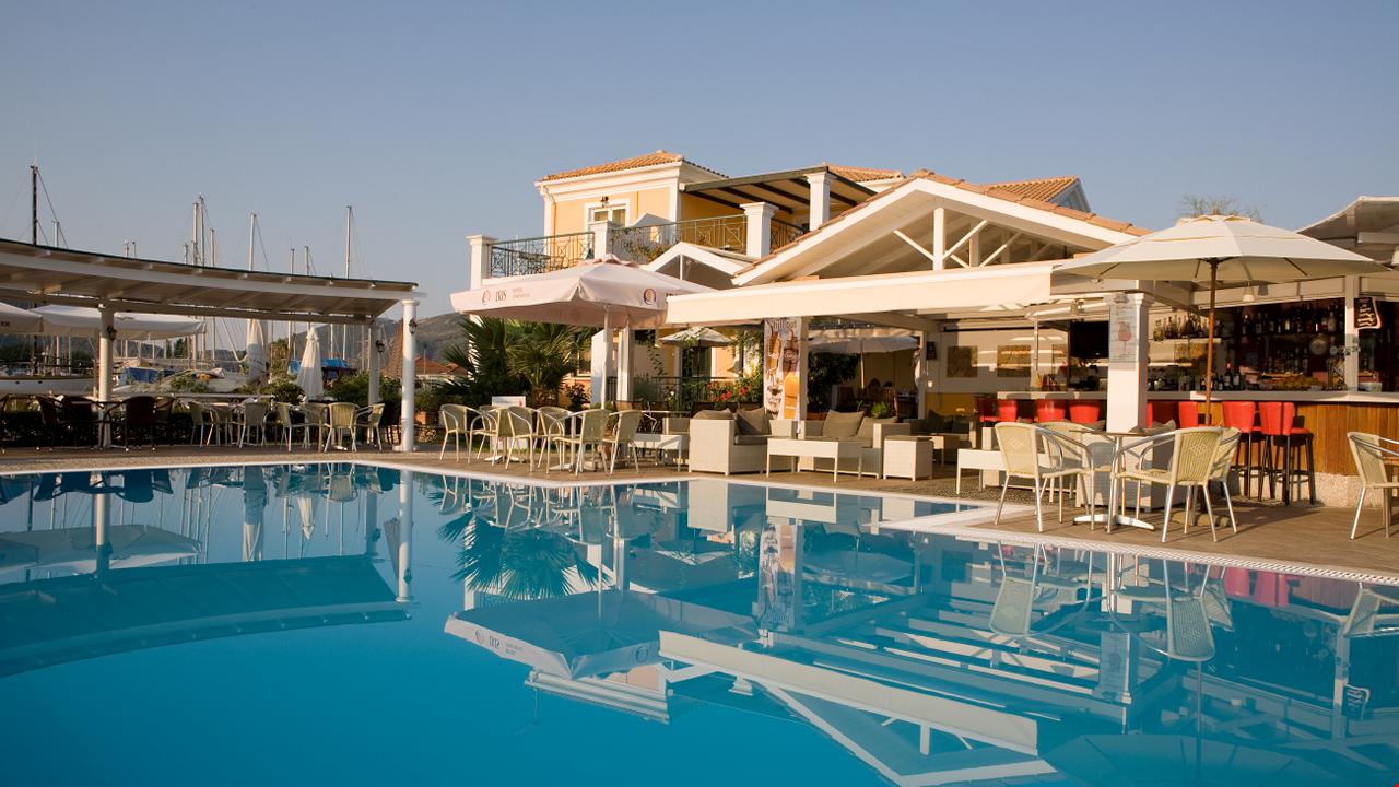 Athesis Hotel Apartments (voorheen Iris)