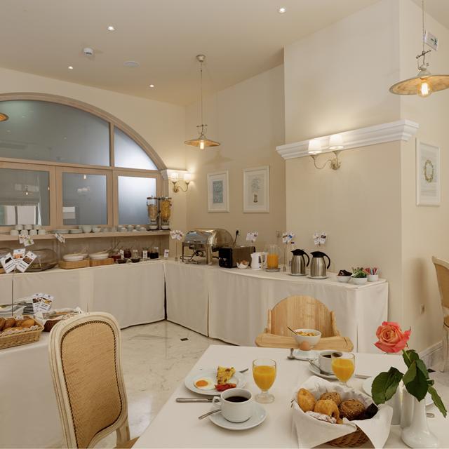 Hotel Ionia Suites