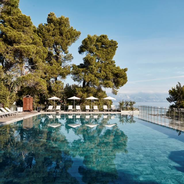hotel-kontokali-bay-resort-spa