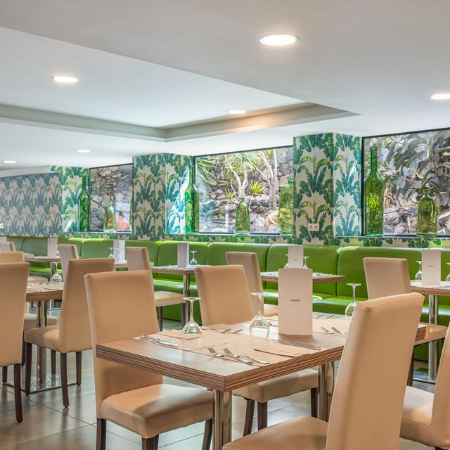 Occidental Roca Negra - Inclusief huurauto aanbieding