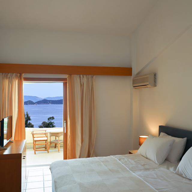 hotel-kanapitsa-mare