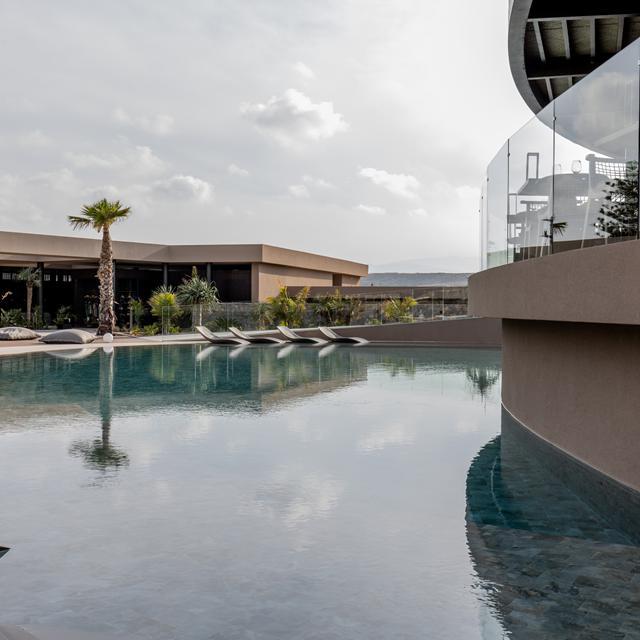 hotel-pnoe-breathing-life-adults-only