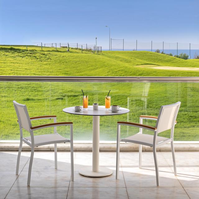 crowne-plaza-caparica-lisbon
