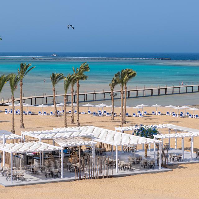 hotel-casa-blue-beach-resort