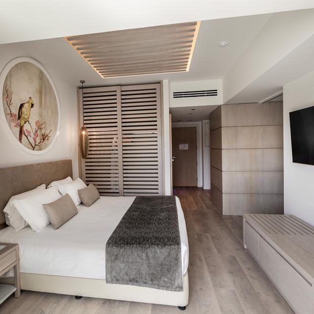 hotel-nissiblu-beach-resort