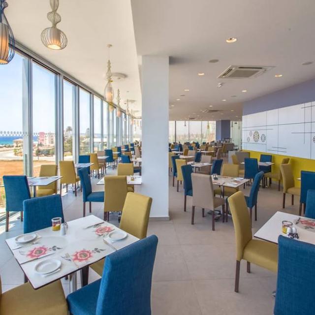 hotel-nicholas-color