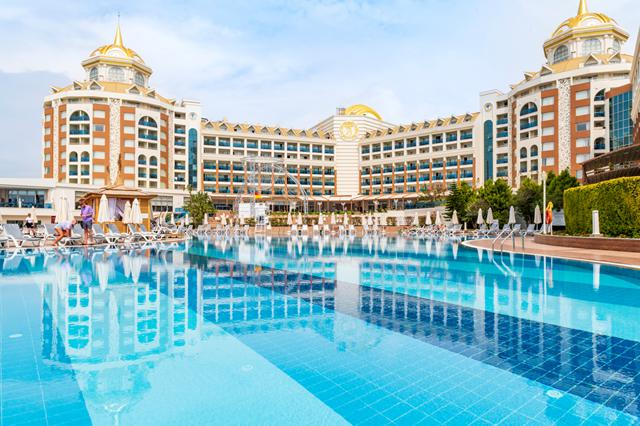 Ontspannen 5* all inclusive Turkse Rivièra € 1021,- | hotel aan het strand