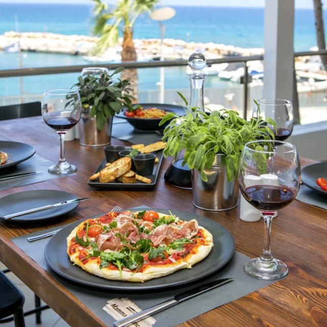 hotel-golden-coast-beach