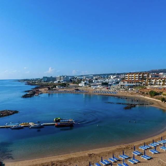 hotel-golden-coast-beach