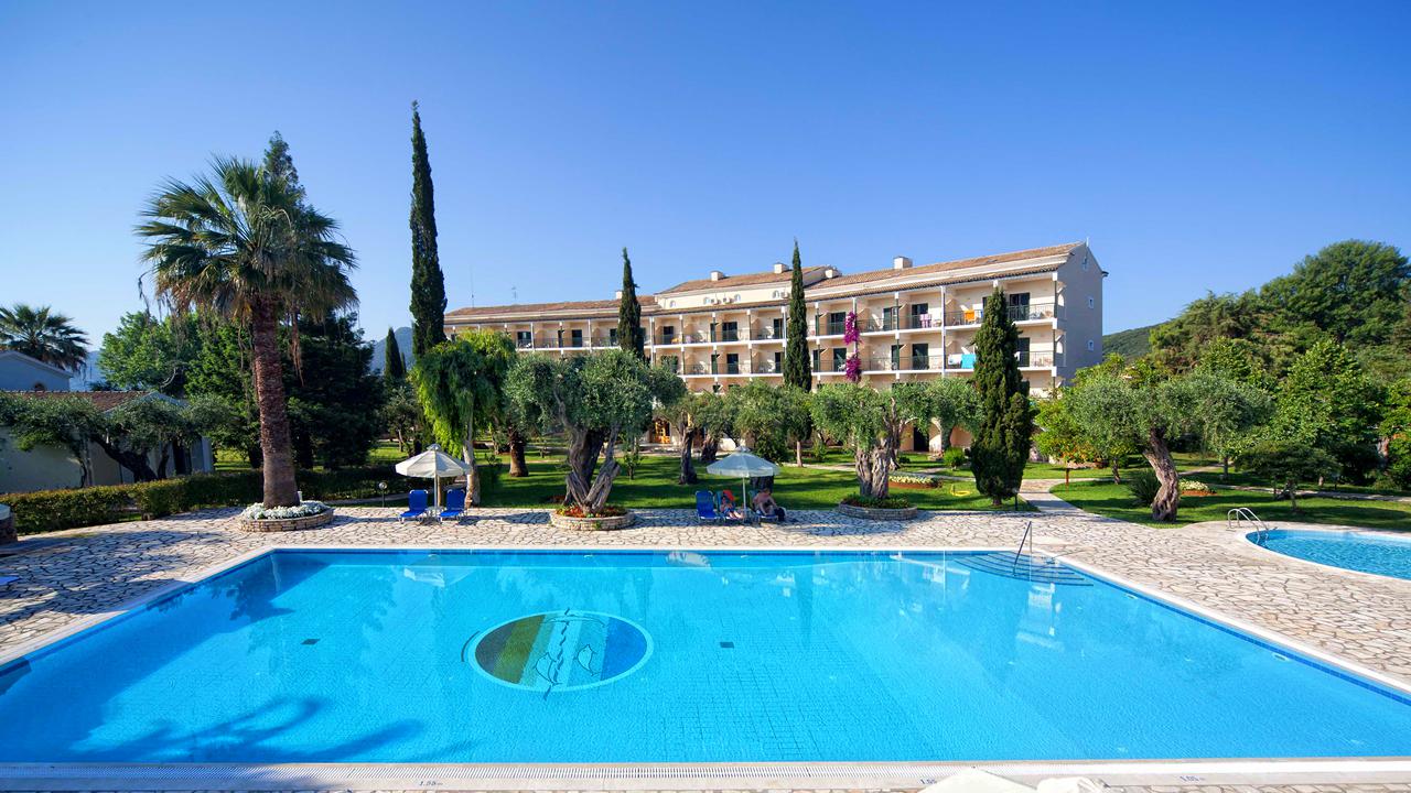 Hotel Delfinia