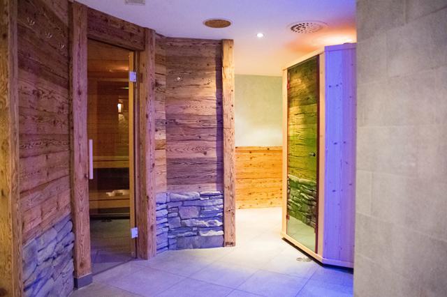 Skiën 3* Saastal € 1347,- ➤ sauna, hond is welkom, wifi, kluisje op kamer, restaurant(s), wellness