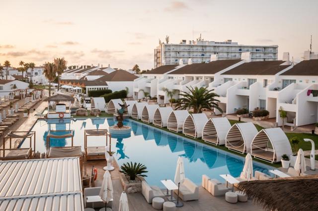 Vakantie 5* adults only Menorca € 532,- 【wellness, zwembad, restaurant(s)】