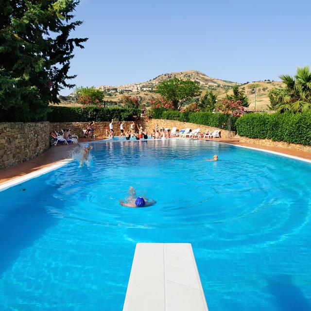 hotel-agriturismo-villa-dafne-inclusief-huurauto