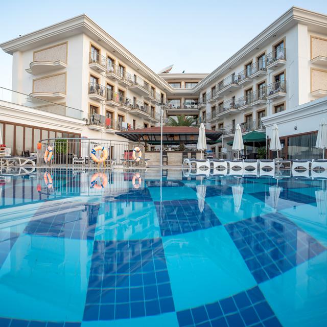 hotel-pasa-garden-beach