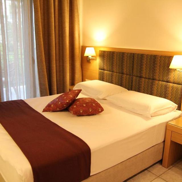 achilles-hotel