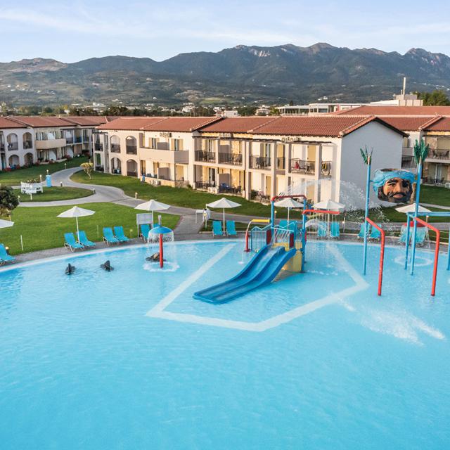 hotel-white-olive-marine-aquapark